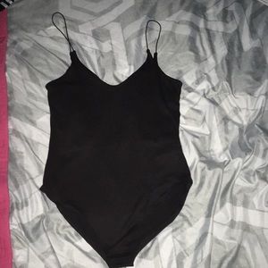 A GAZE black plain bodysuit